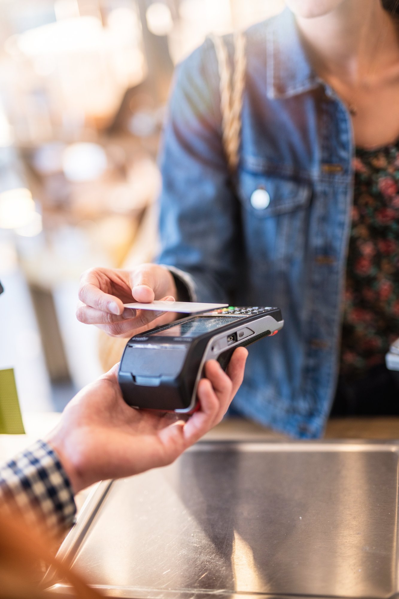 Focus on contactless card payment